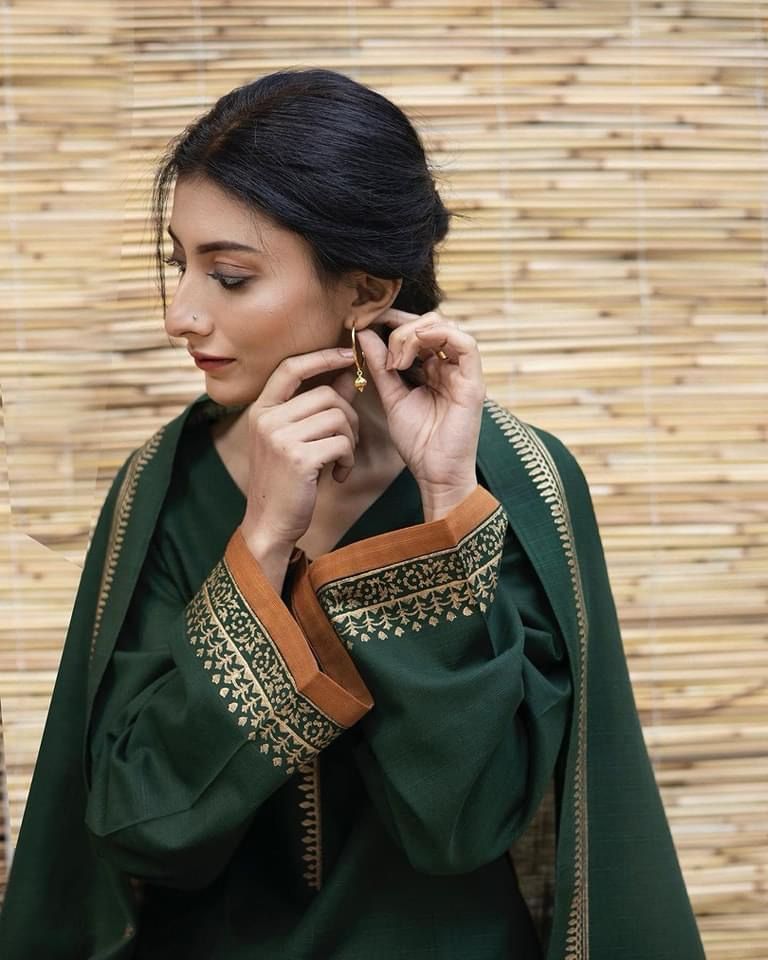Embroidery Dhanak LH_67